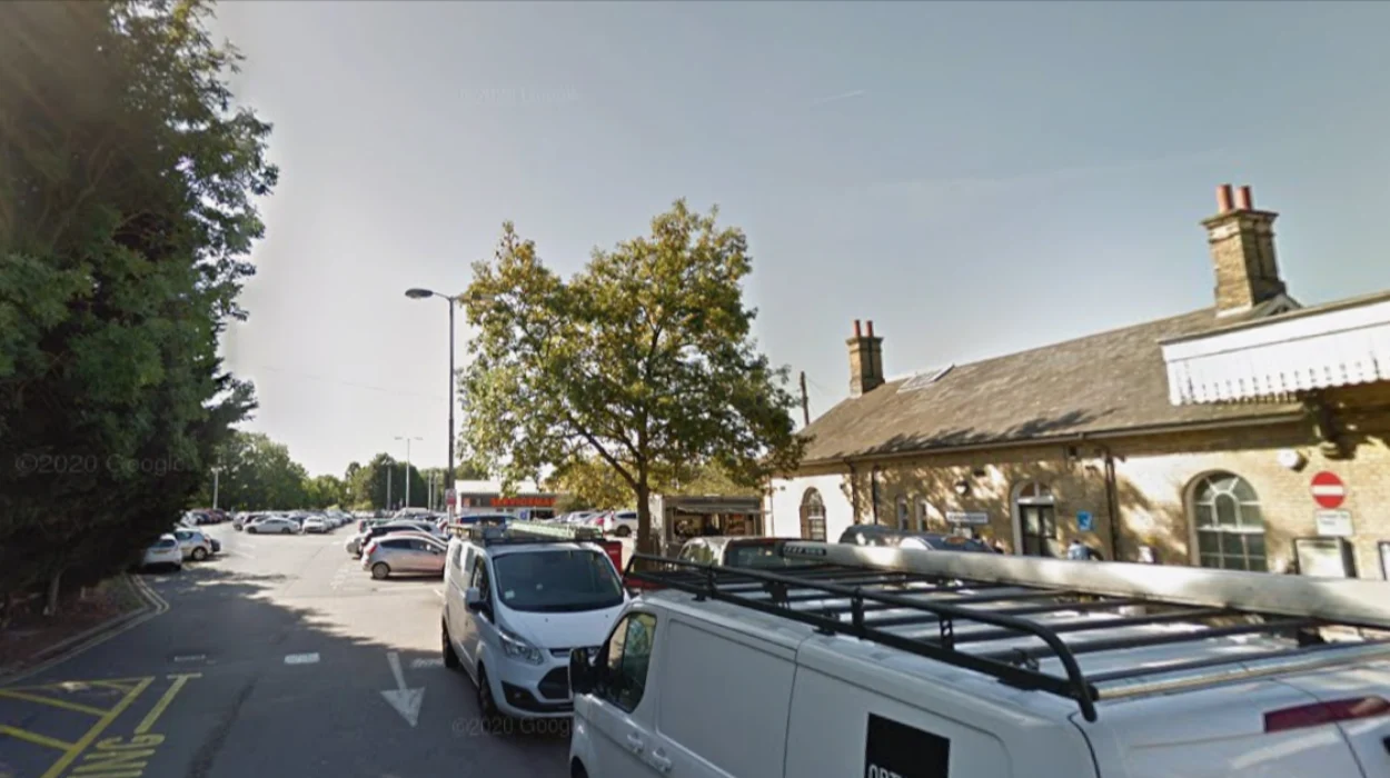 Man Covered in Blood Found in Cambridgeshire