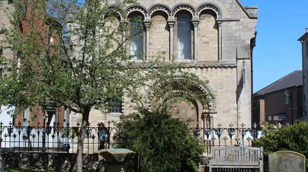What Services and Resources Do Cambridgeshire Libraries Offer