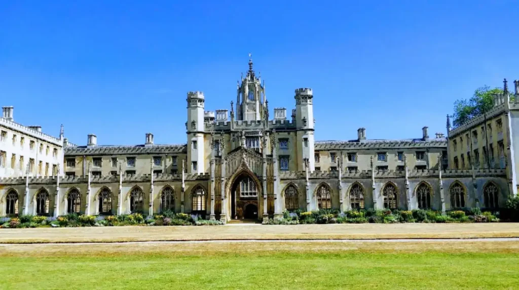 Girton College Deserve a Spot on Your Cambridge Itinerary