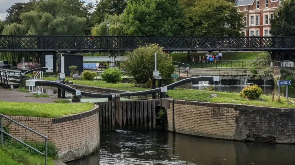 Why Is the Chesterton Cambridge Jesus Green Route the Riverside Destination