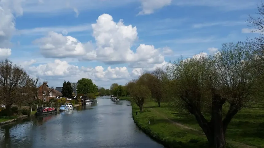 What is the history of the Chesterton Cambridge Green Dragon Bridge